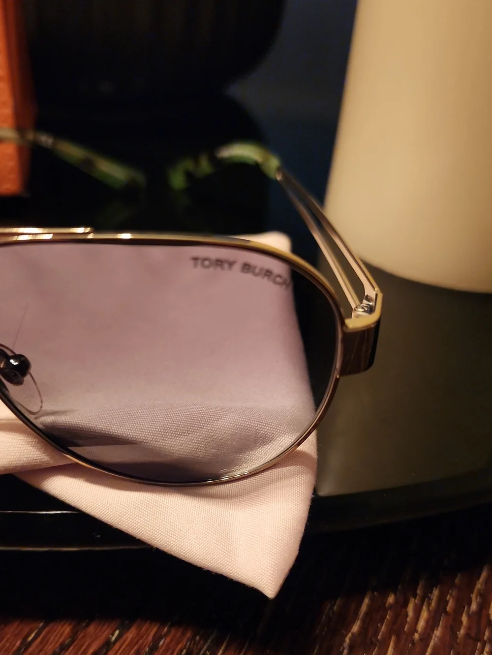 Preloved Tory Burch Aviator Sunglasses with Tan Pouch& Orange Case
